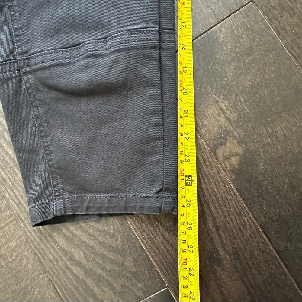 Everlane The Utility Barrel Pant in Black - Size 4 - Picture 15 of 16